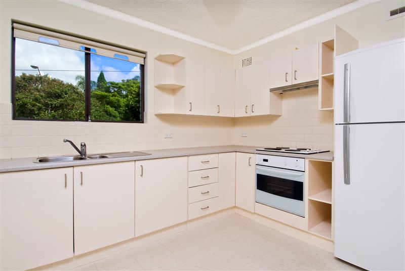 RIGHT ON THE MONEY - BE QUICK! Picture 2