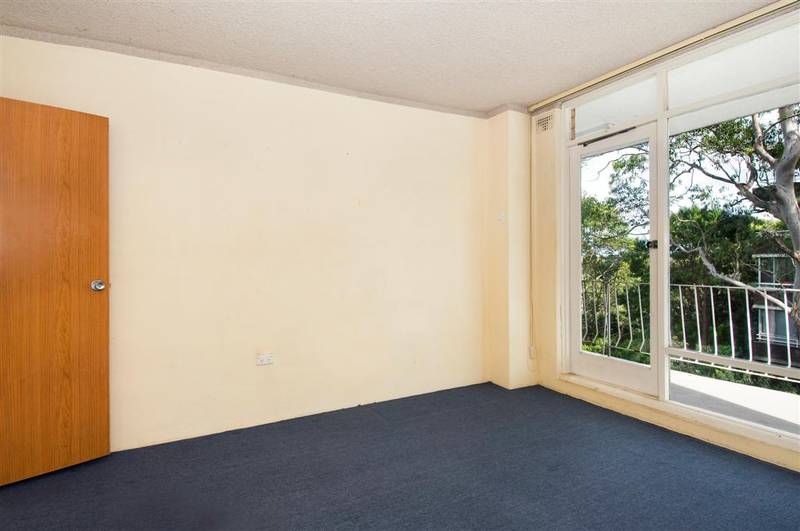 YOUR WINDOW OF OPPORTUNITY! Picture 3