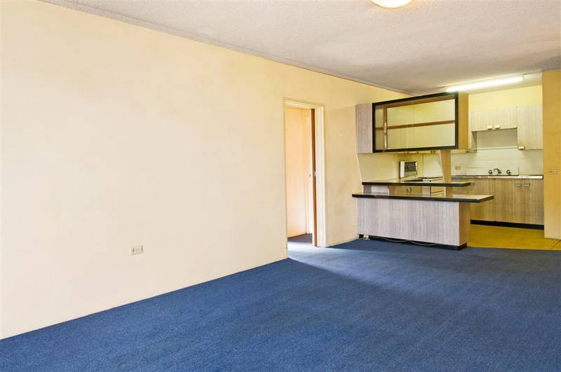 YOUR WINDOW OF OPPORTUNITY! Picture 2