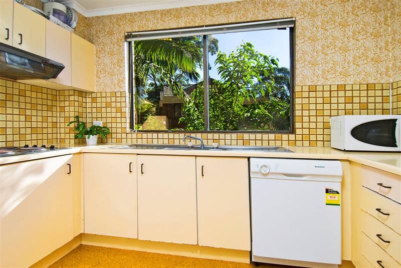 FRESH NEW DECOR - FANTASTIC VALUE Picture 3