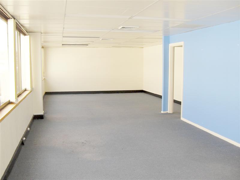 PROFESSIONAL SUITE IN THE CENTRE OF CHATSWOOD Picture 2