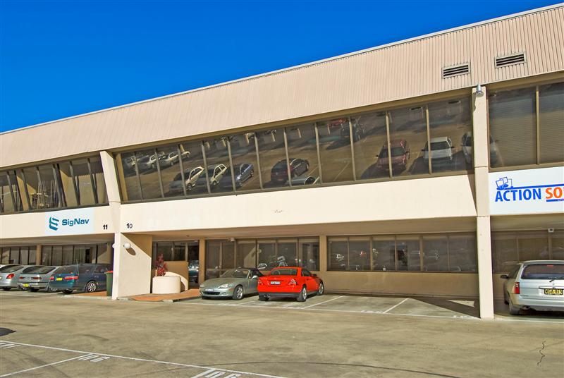 SHOWROOM/OFFICE FOR SALE & LEASE Picture 1