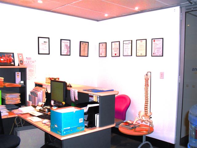 STUNNING EXECUTIVE OFFICE Picture 2