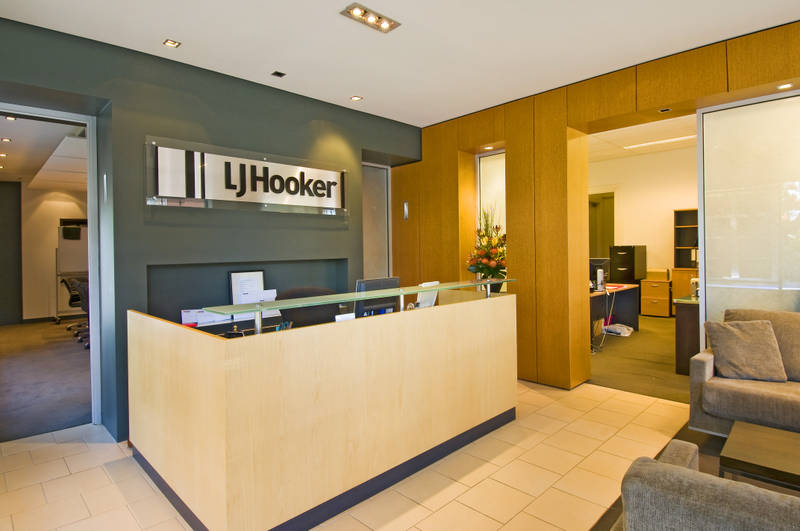 WHOLE GROUND FLOOR Picture 2