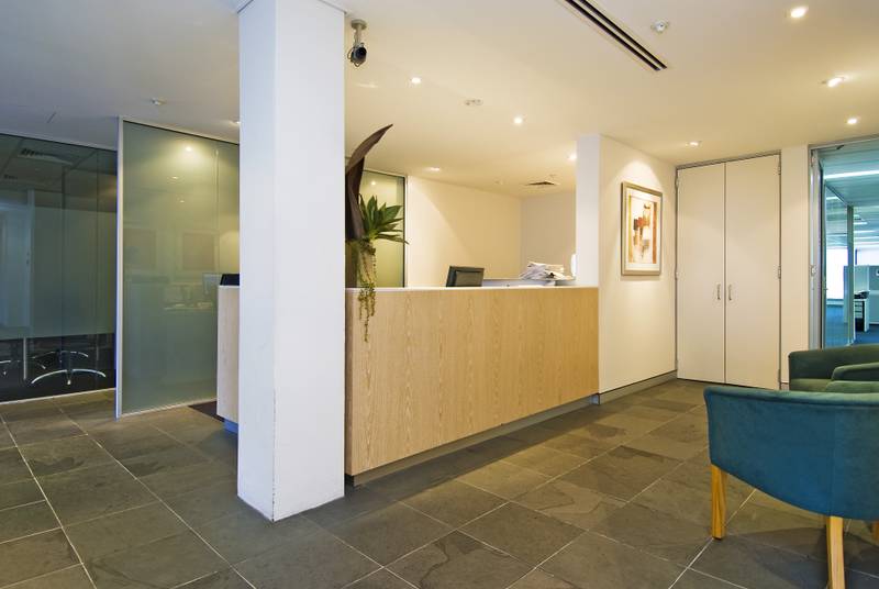 AN INVESTMENT OPPORTUNITY WITH POTENTIAL TO OCCUPY! Picture 1