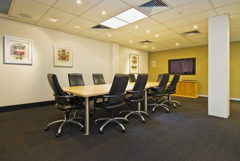 AN INVESTMENT OPPORTUNITY WITH POTENTIAL TO OCCUPY! Picture 3