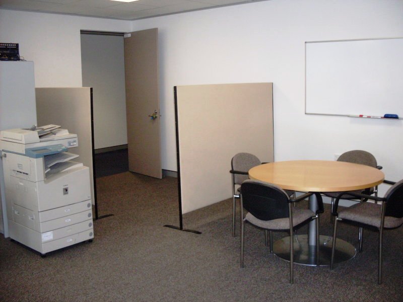 OWNER OCCUPIER & INVESTORS ALERT - QUICK SALE Picture 3