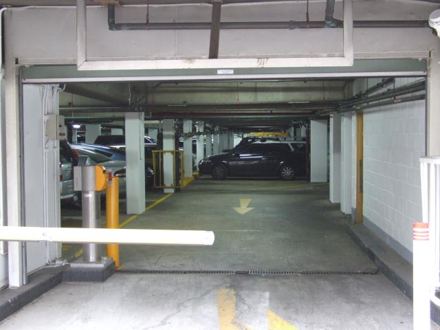 SECURITY CAR SPACE Picture 3