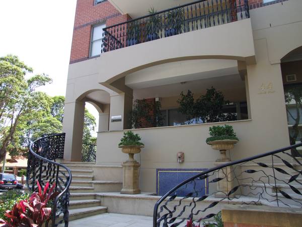 QUIET PROFESSIONAL OFFICES Picture 3