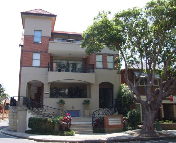 QUIET PROFESSIONAL OFFICES Picture 1