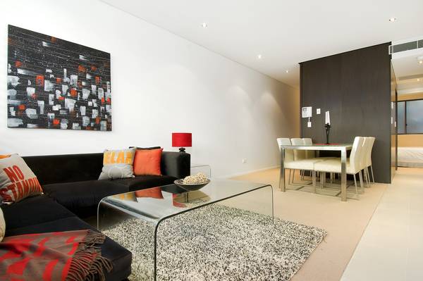 STUNNING ONE BEDROOM INVESTMENT Picture 3