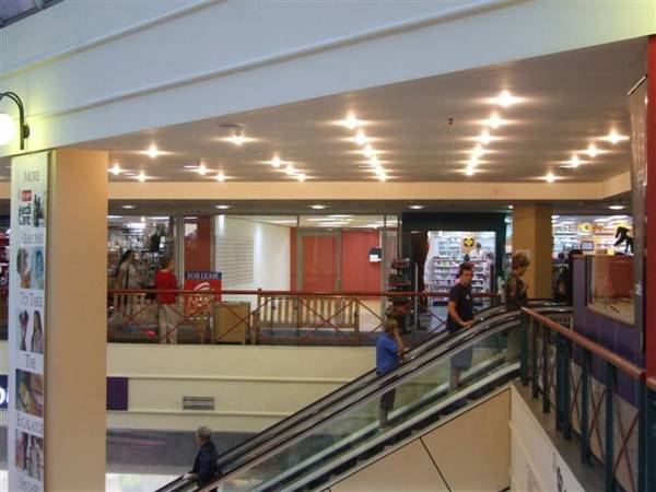 MOSMAN SHOPPING CENTRE Picture 3