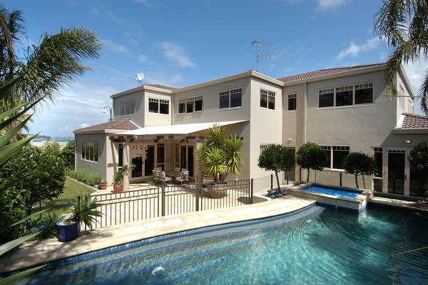 ELEGANCE AND SEA VIEWS Picture 1