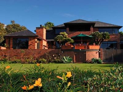 EXCEPTIONAL VIEWS, EXCLUSIVE ADDRESS! Picture EXCEPTIONAL VIEWS, EXCLUSIVE ADDRESS! Picture