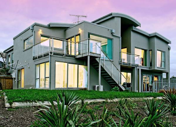 MAGNIFICENT MARINA & CITY VIEWS Picture 1