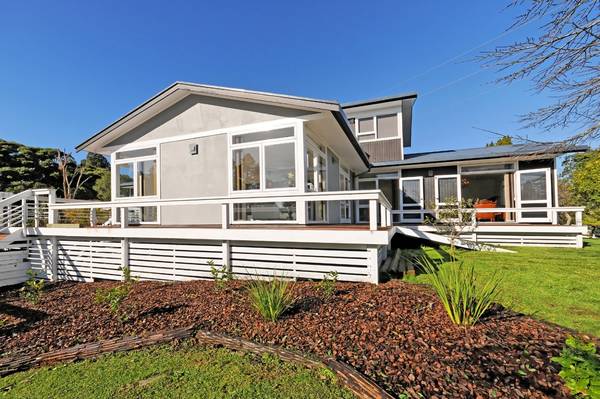 A Word To The Wise Picture 3