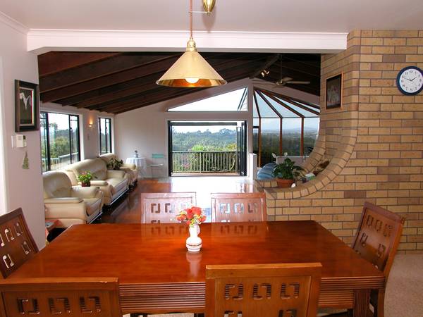 LUSH 28 ACRE LIFESTYLE RETREAT Picture 3