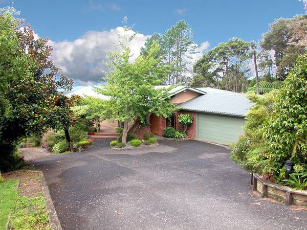 LUSH 28 ACRE LIFESTYLE RETREAT Picture 1