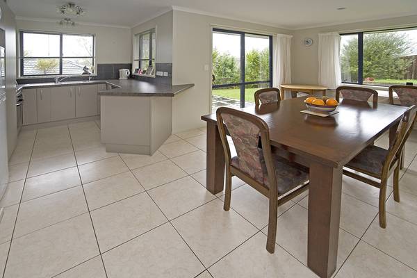 IT'S NOW OR NEVER! Picture 3