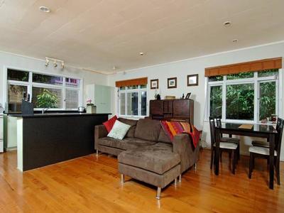 Coastal Cottage Picture Coastal Cottage Picture