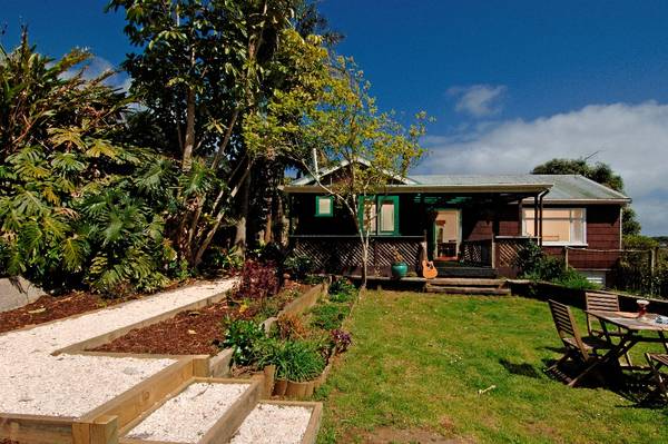 Coastal Cottage Picture 2