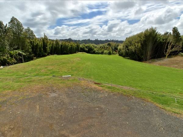 AN IRREPLACEABLE 22 ACRE LIFESTYLE HIDEAWAY Picture 2