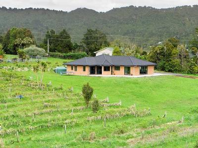 Sparkling New in Godzone! Picture Sparkling New in Godzone! Picture