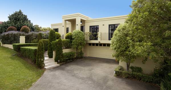 Private setting in a prestigious location Picture 2