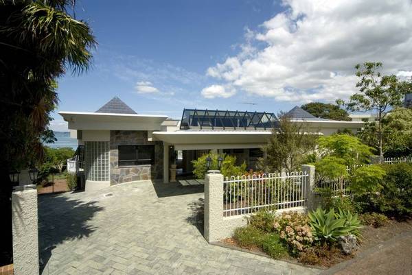 Waterfront - Executive Picture 1