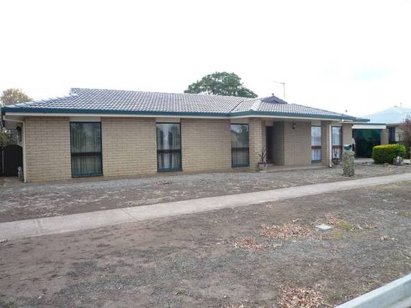 FAMILY FOUR BEDROOM WITH PARK VIEWS Picture