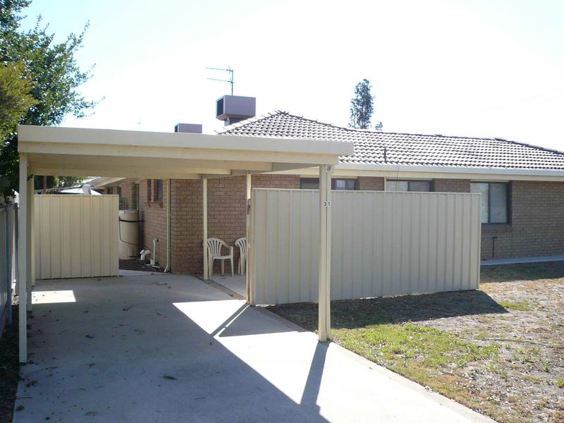 TOWNHOUSE INVESTMENT Picture