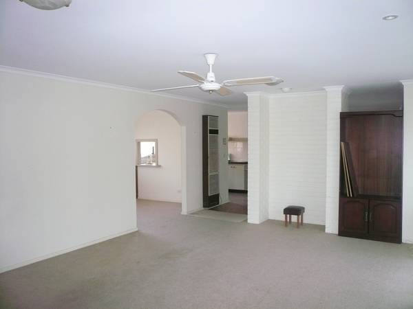 FOUR BEDROOM BRICK VENEER - WEST Picture