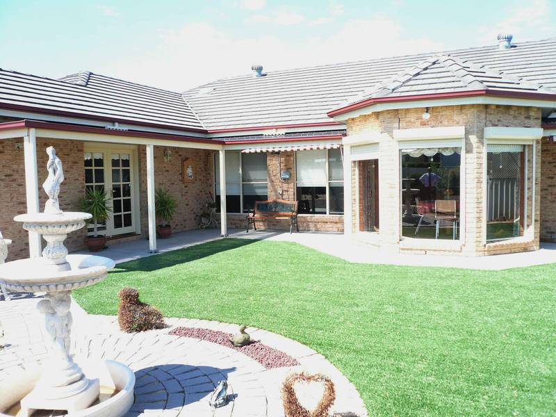 SPOIL YOURSELF Picture 2