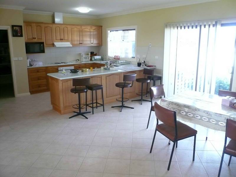 LIFESTYLE FOR FAMILY ON HAVEN ACRES Picture 2