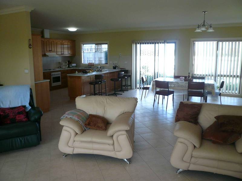 LIFESTYLE FOR FAMILY ON HAVEN ACRES Picture 3