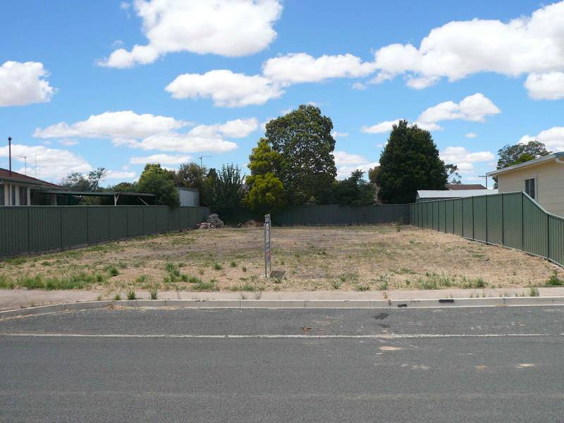 VACANT BLOCK Picture 2