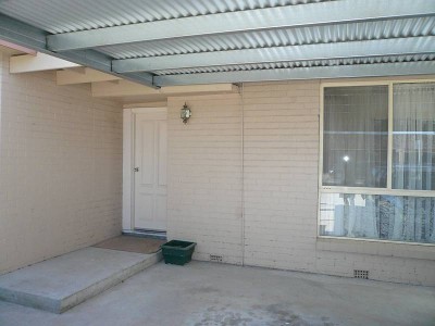 Neat and Tidy Living Picture