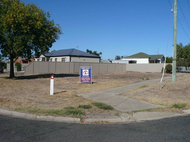 UNIT SITE IN HORSHAM WEST Picture 1