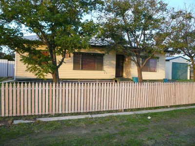 DIMBOOLA -MODERN HOME! Picture