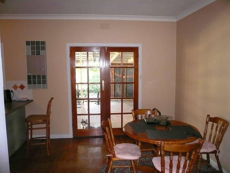 POSITION PERFECT - SOUTH OF NATIMUK RD Picture 3