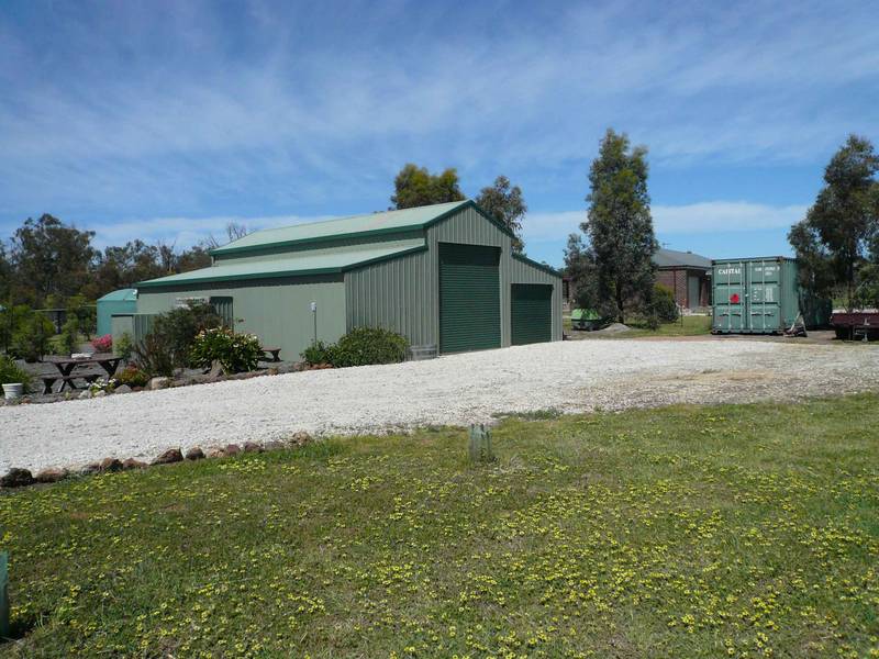 PARADISE FOUND! Picture 3