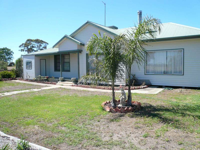 COUNTRY PROPERTY -TOOLONDO Picture 1