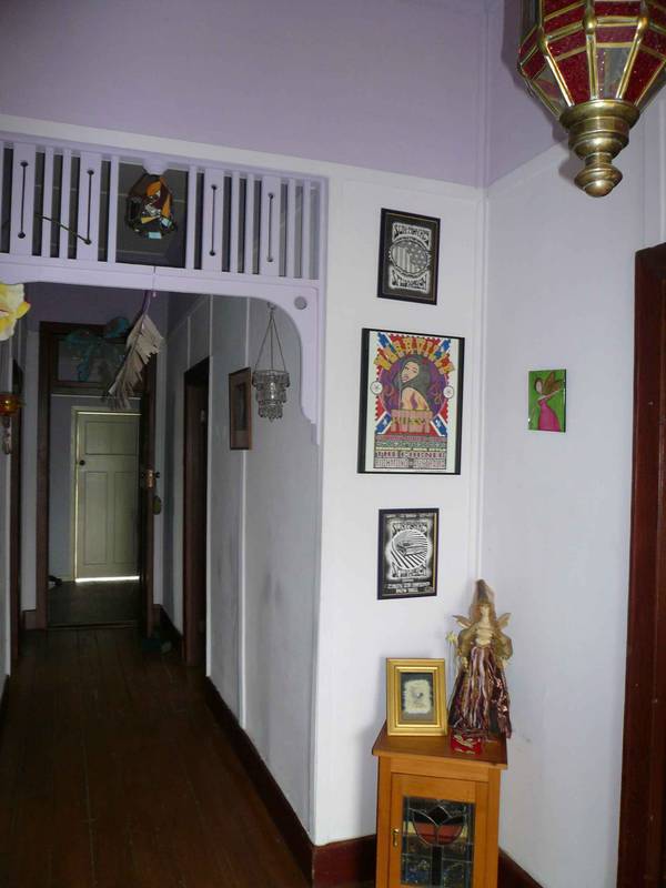 POSITION PERFECT! Picture 2