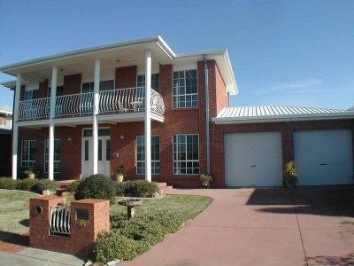 Magnificent Two Storey Picture Magnificent Two Storey Picture