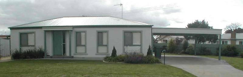 Appealing townhouse Picture 1