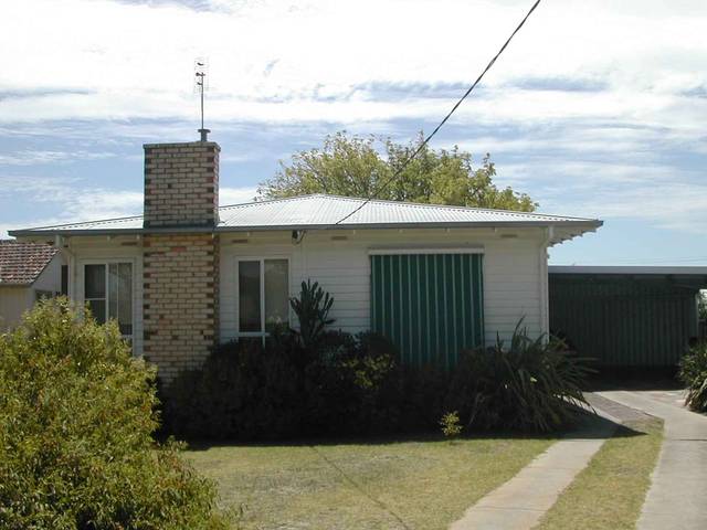Well presented home - great shed! Picture 1