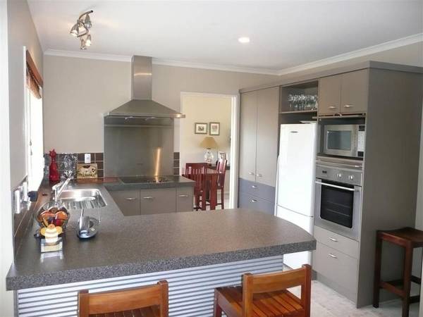 Simply Charming Picture 3