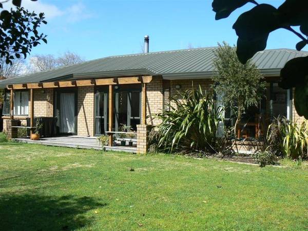 A Family Retreat Picture 1