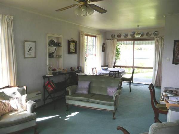 Unit on Corner Site Picture 3