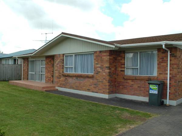 Cambridge East Family Home Picture 2